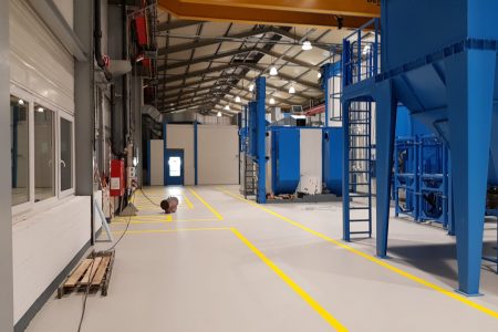 Industriebodenbeschichtung aus Epoxidharz für Werkshalle